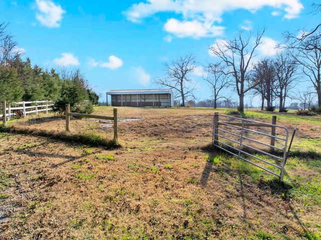 1723 Hwy 64 W, Shelbyville, TN 37160