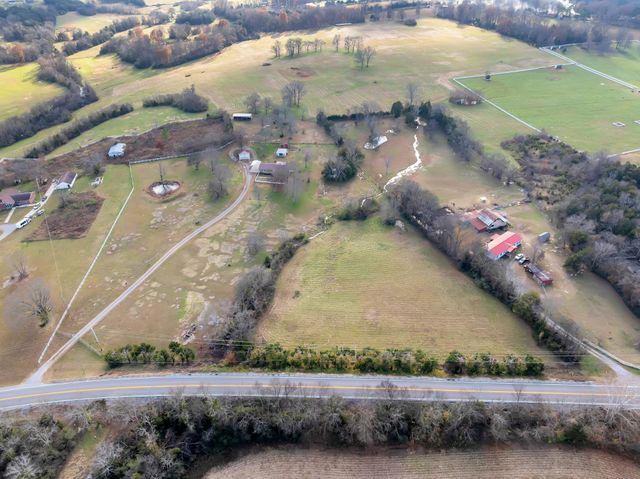 1723 Hwy 64 W, Shelbyville, TN 37160