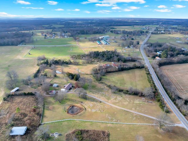 1723 Hwy 64 W, Shelbyville, TN 37160