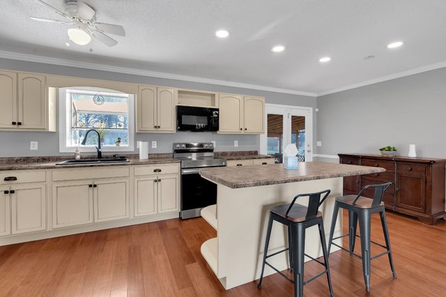 1723 Hwy 64 W, Shelbyville, TN 37160