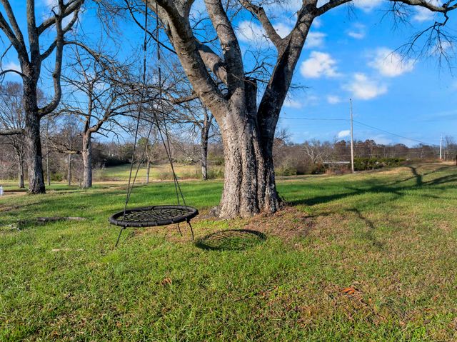 1723 Hwy 64 W, Shelbyville, TN 37160