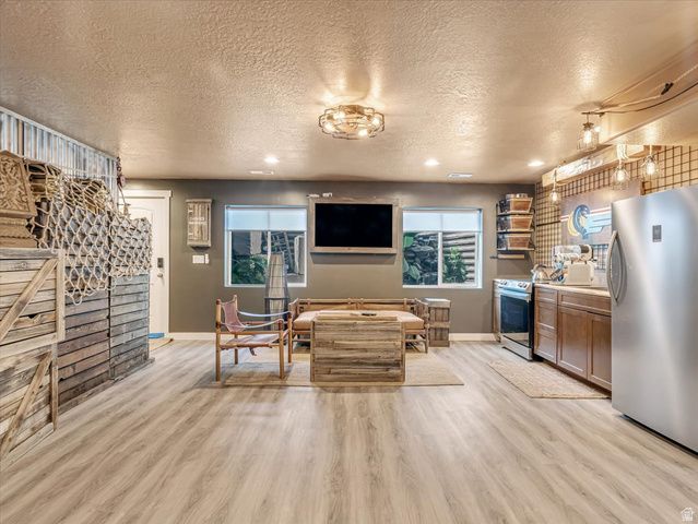 2993 S YELLOW BILL DR, Saratoga Springs, UT 84045