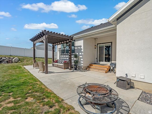 2993 S YELLOW BILL DR, Saratoga Springs, UT 84045