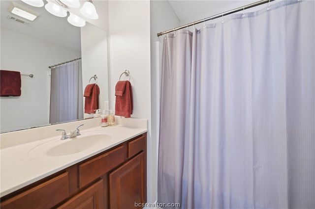1000 Spring Loop 1701, College Station, TX 77840