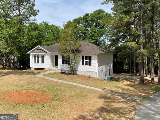 704 Hillwood Drive, Statesboro, GA 30458