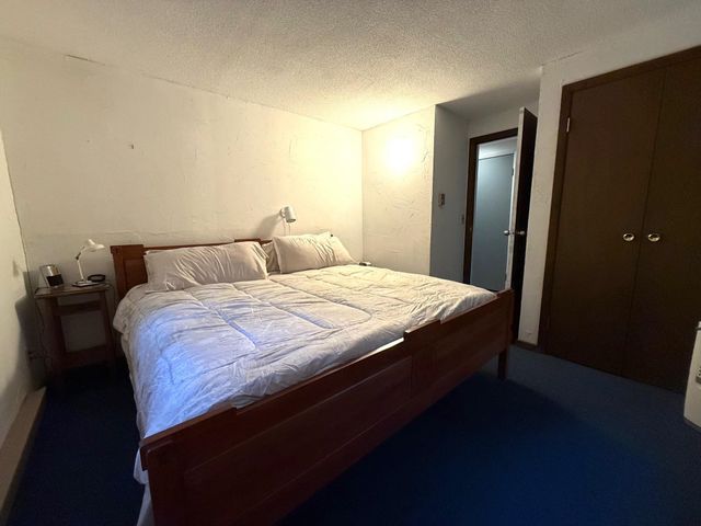367 Stratton Gate Road, Jamaica, VT 05343