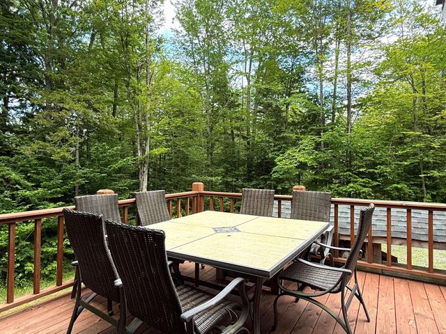 367 Stratton Gate Road, Jamaica, VT 05343