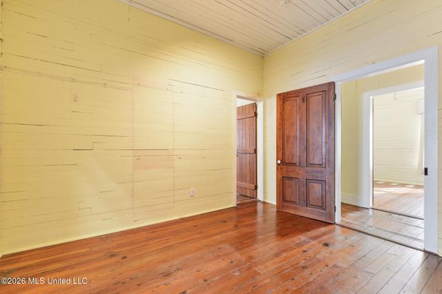 509 Washington Avenue, Ocean Springs, MS 39564