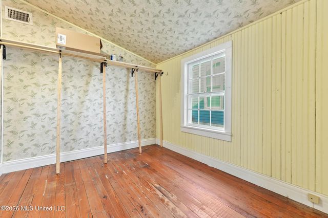 509 Washington Avenue, Ocean Springs, MS 39564