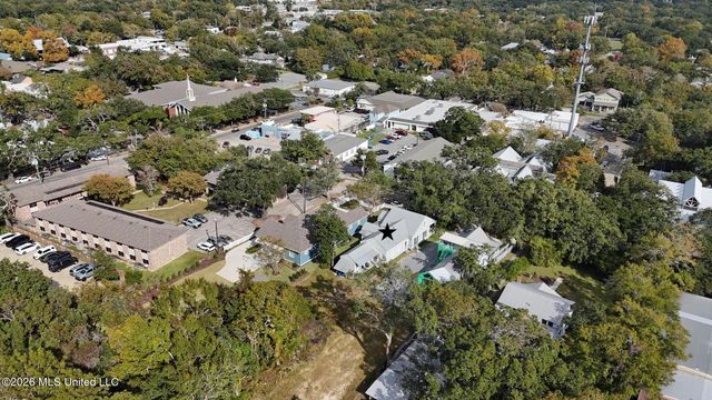 509 Washington Avenue, Ocean Springs, MS 39564