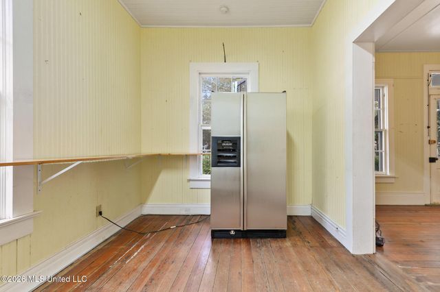 509 Washington Avenue, Ocean Springs, MS 39564