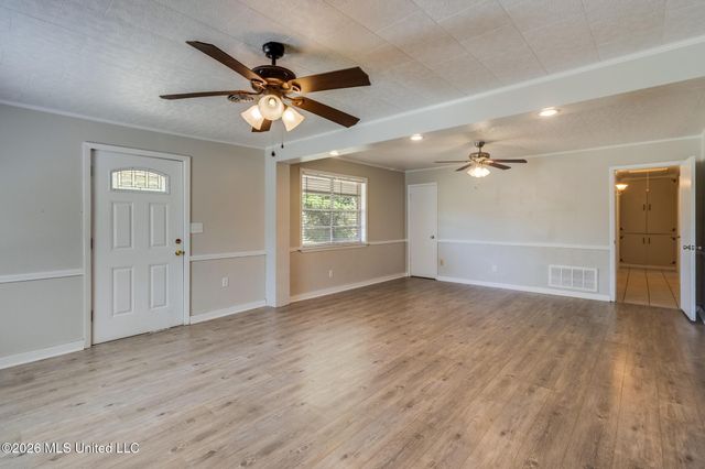 10612 Oak Street, Vancleave, MS 39565