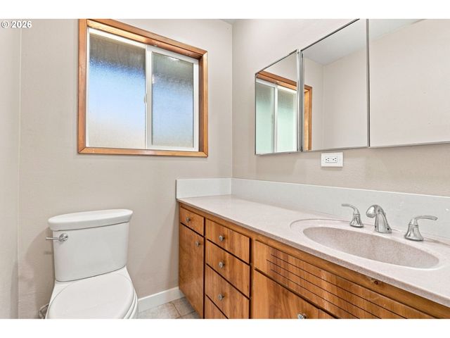 2515 Ne 104TH St, Vancouver, WA 98686