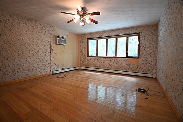 113 Summer St, Easton, MA 02356