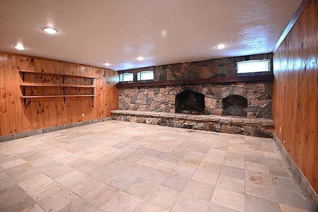 113 Summer St, Easton, MA 02356