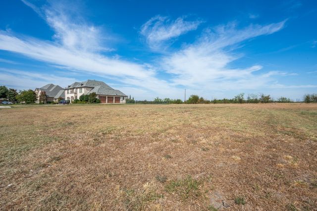 1104 Estate Drive, Ennis, TX 75119