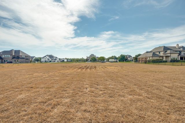 1104 Estate Drive, Ennis, TX 75119