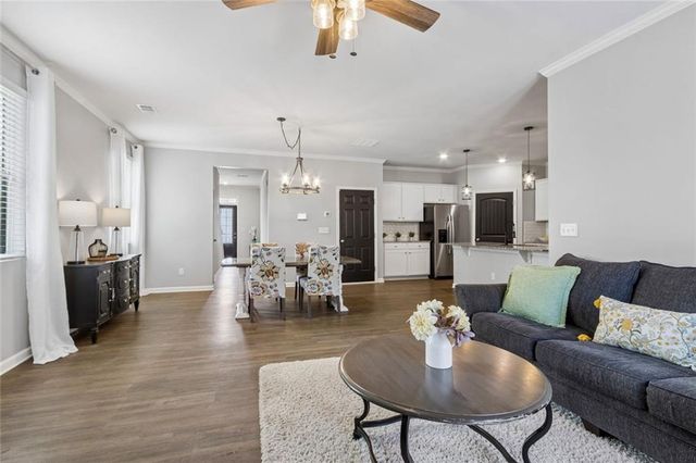 5690 Cricket Melody Lane, Flowery Branch, GA 30542