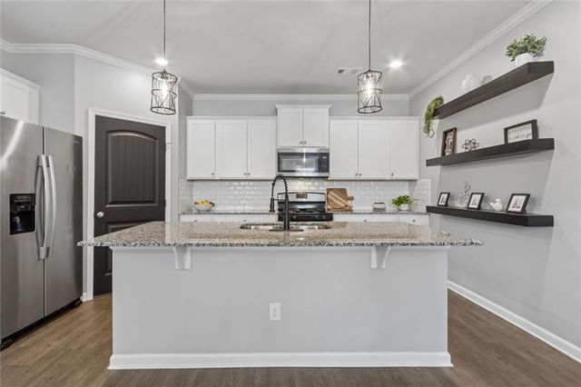 5690 Cricket Melody Lane, Flowery Branch, GA 30542