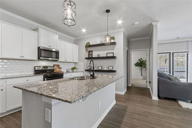 5690 Cricket Melody Lane, Flowery Branch, GA 30542