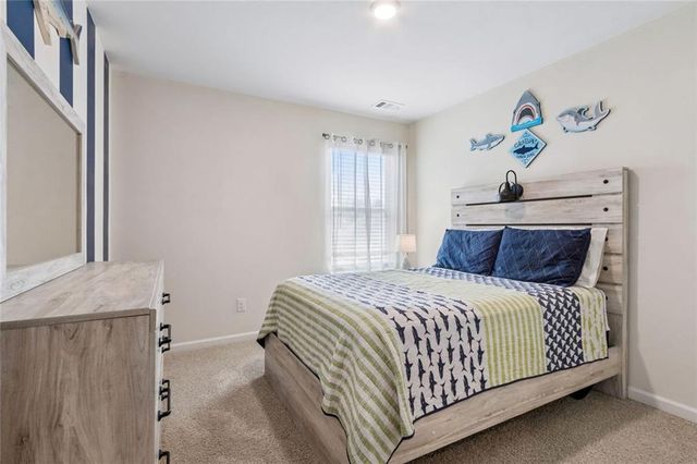 5690 Cricket Melody Lane, Flowery Branch, GA 30542