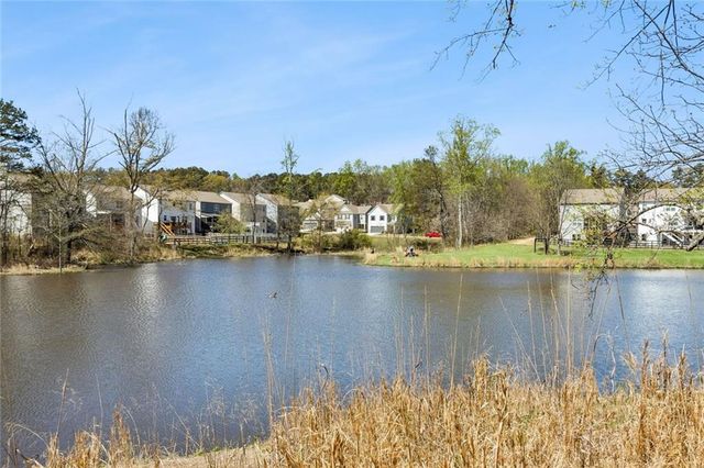 5690 Cricket Melody Lane, Flowery Branch, GA 30542