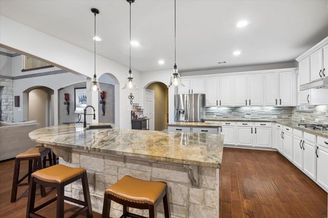 24935 Waterstone Estates Circle W, Tomball, TX 77375