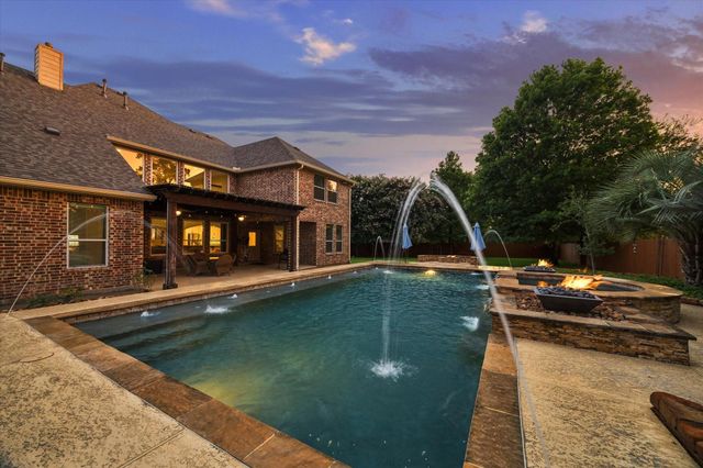 24935 Waterstone Estates Circle W, Tomball, TX 77375