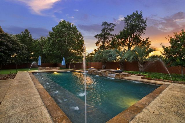 24935 Waterstone Estates Circle W, Tomball, TX 77375