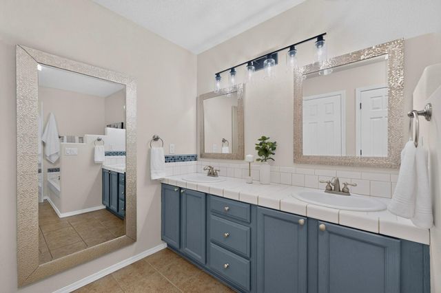 6804 Glenlochy Way NE, Albuquerque, NM 87113