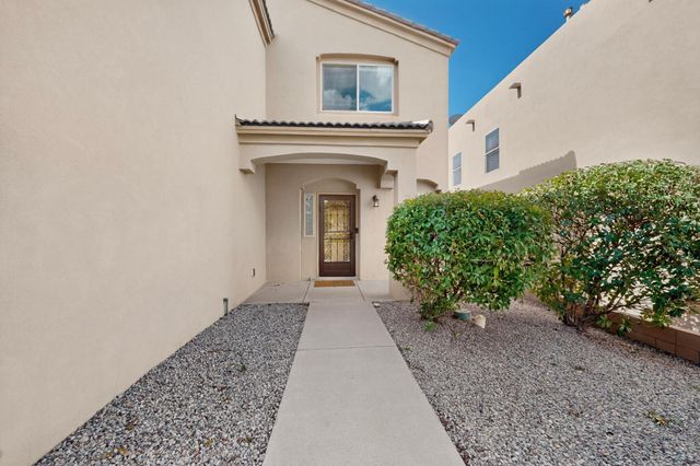 6804 Glenlochy Way NE, Albuquerque, NM 87113