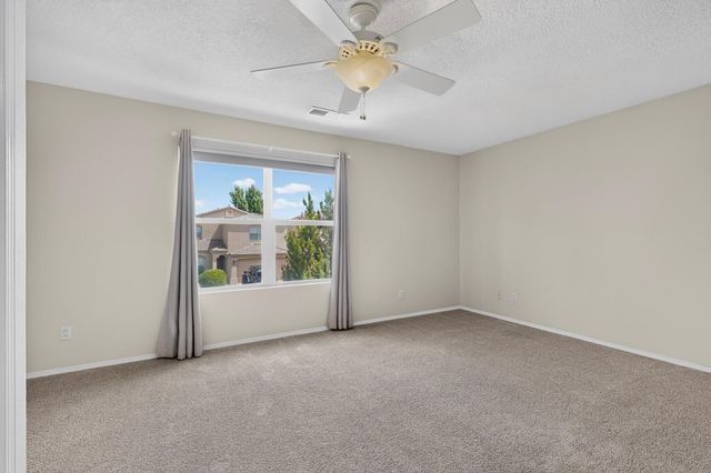 6804 Glenlochy Way NE, Albuquerque, NM 87113