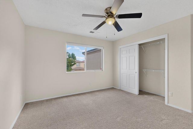 6804 Glenlochy Way NE, Albuquerque, NM 87113