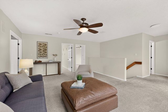 6804 Glenlochy Way NE, Albuquerque, NM 87113