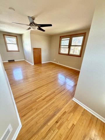 203 5th Avenue N, Lakefield, MN 56150