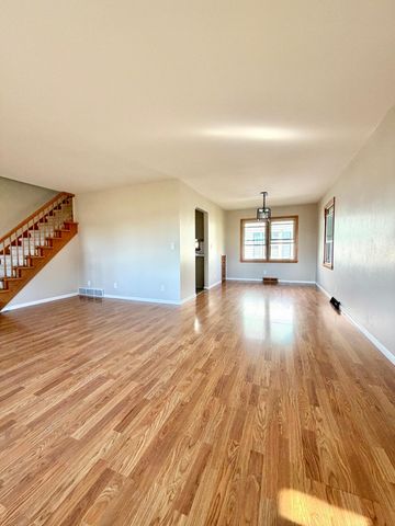 203 5th Avenue N, Lakefield, MN 56150