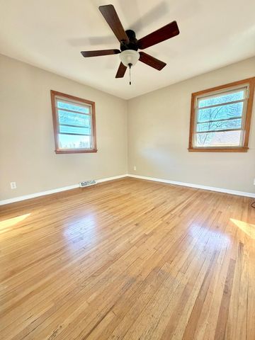 203 5th Avenue N, Lakefield, MN 56150