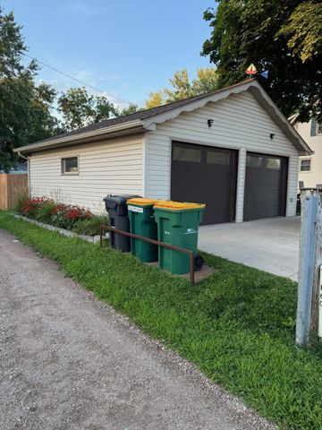 203 5th Avenue N, Lakefield, MN 56150