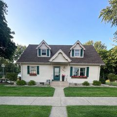 203 5th Avenue N, Lakefield, MN 56150