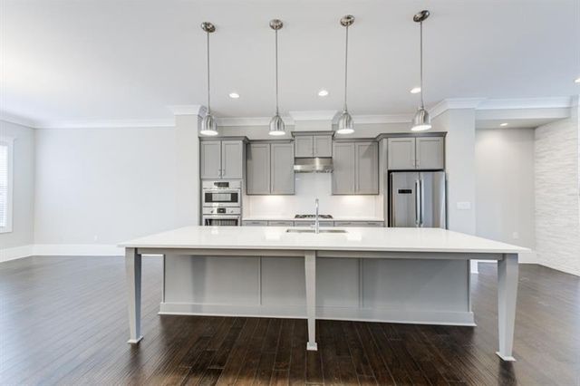 4304 Walsh Drive, Dunwoody, GA 30338