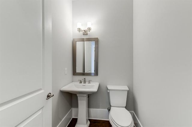 4304 Walsh Drive, Dunwoody, GA 30338