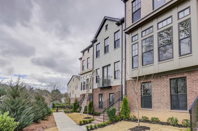 4304 Walsh Drive, Dunwoody, GA 30338