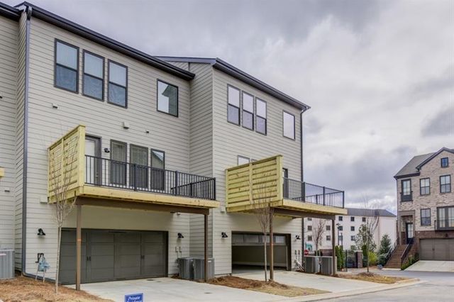 4304 Walsh Drive, Dunwoody, GA 30338