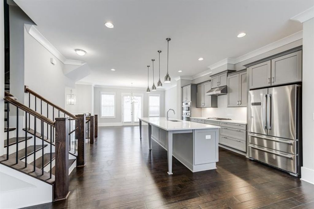 4304 Walsh Drive, Dunwoody, GA 30338