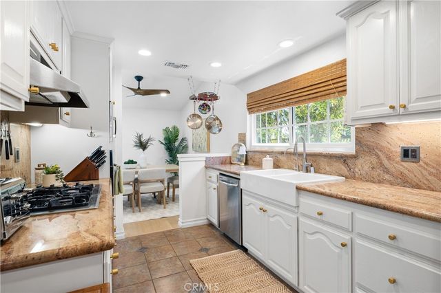 8420 Cozycroft, Winnetka, CA 91306