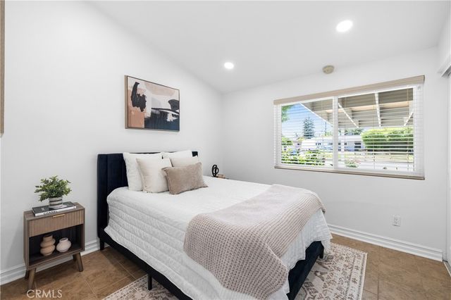 8420 Cozycroft, Winnetka, CA 91306
