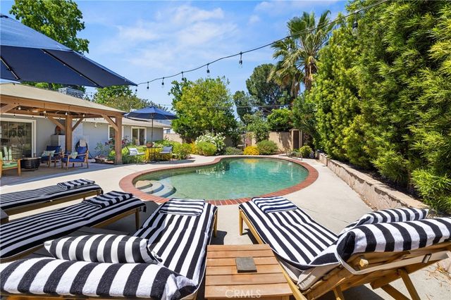 8420 Cozycroft, Winnetka, CA 91306