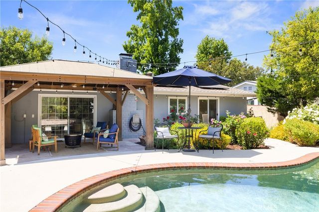 8420 Cozycroft, Winnetka, CA 91306