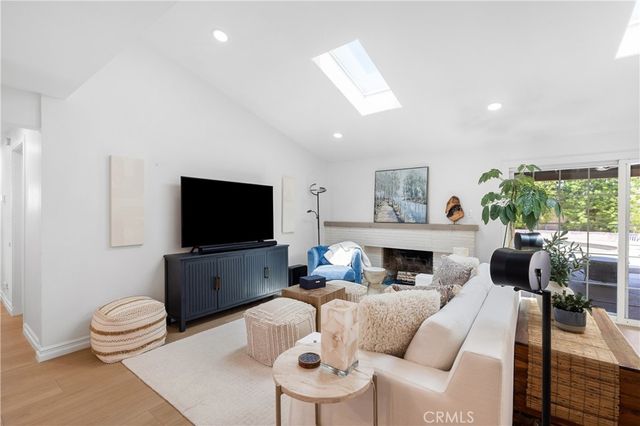 8420 Cozycroft, Winnetka, CA 91306