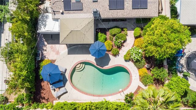 8420 Cozycroft, Winnetka, CA 91306